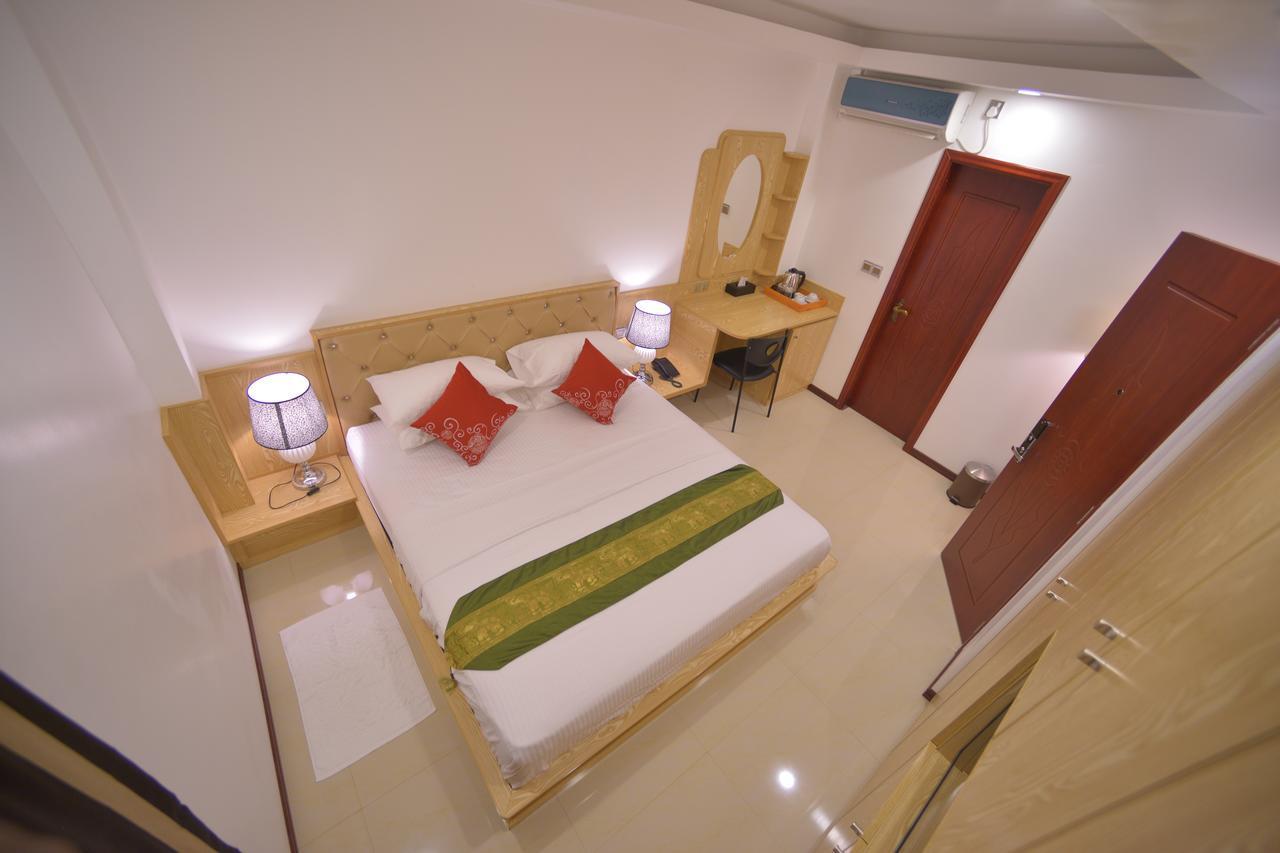 Hathaa Beach Maldives Hulhumalé Buitenkant foto