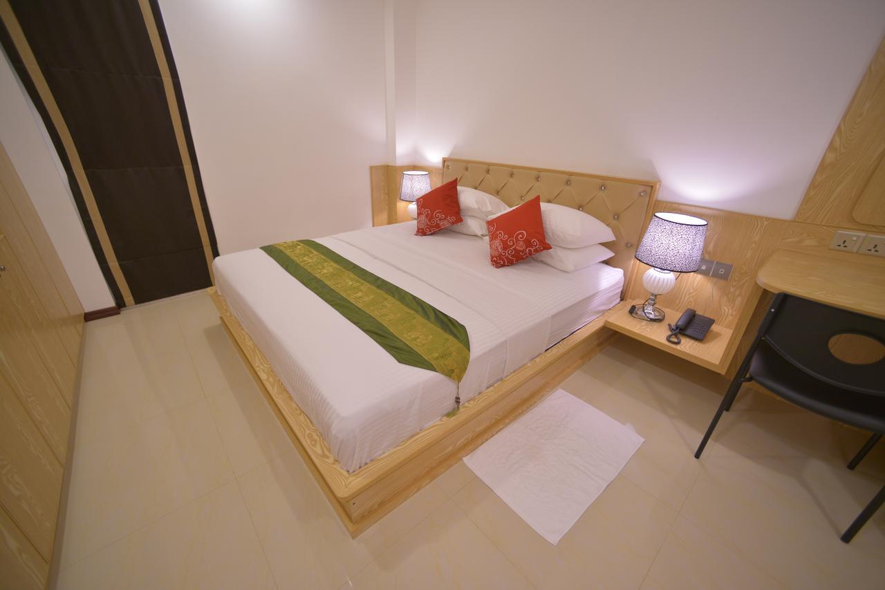 Hathaa Beach Maldives Hulhumalé Buitenkant foto